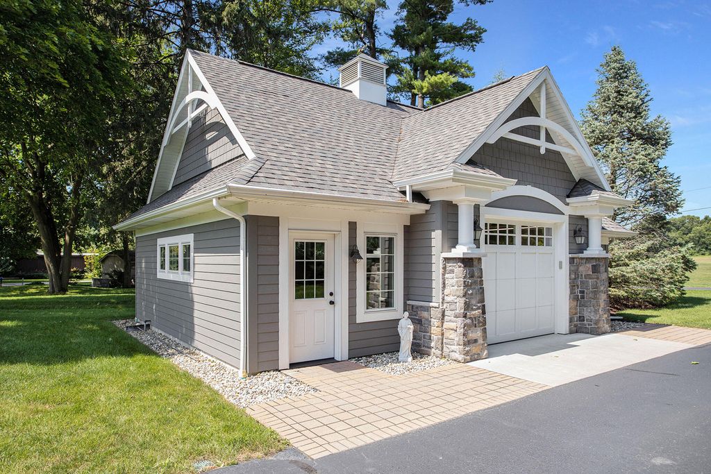 Breathtaking Sunsets and Unparalleled Comfort Premier Lake Home Available for 5.295 Million 55