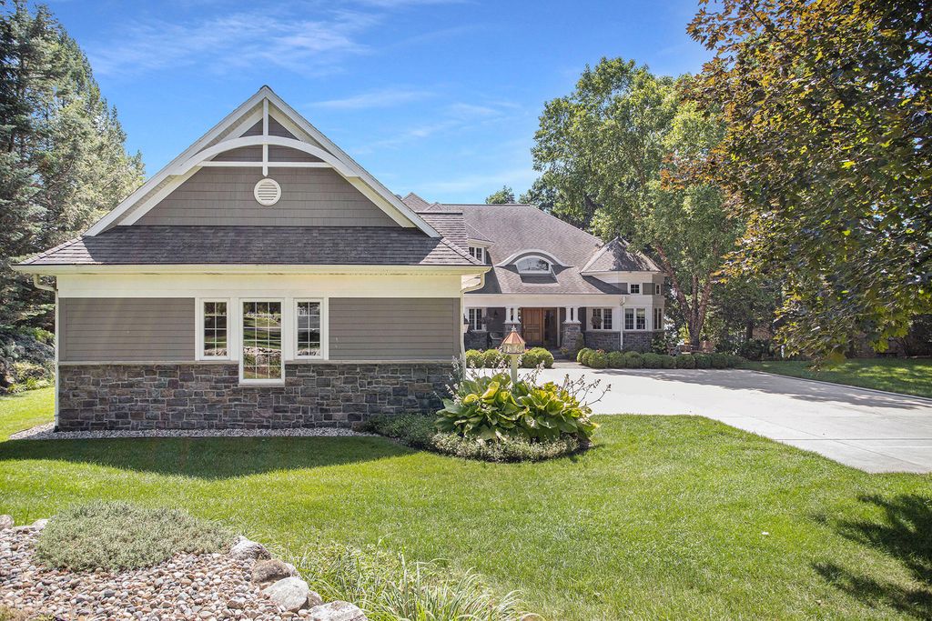 Breathtaking Sunsets and Unparalleled Comfort Premier Lake Home Available for 5.295 Million 60