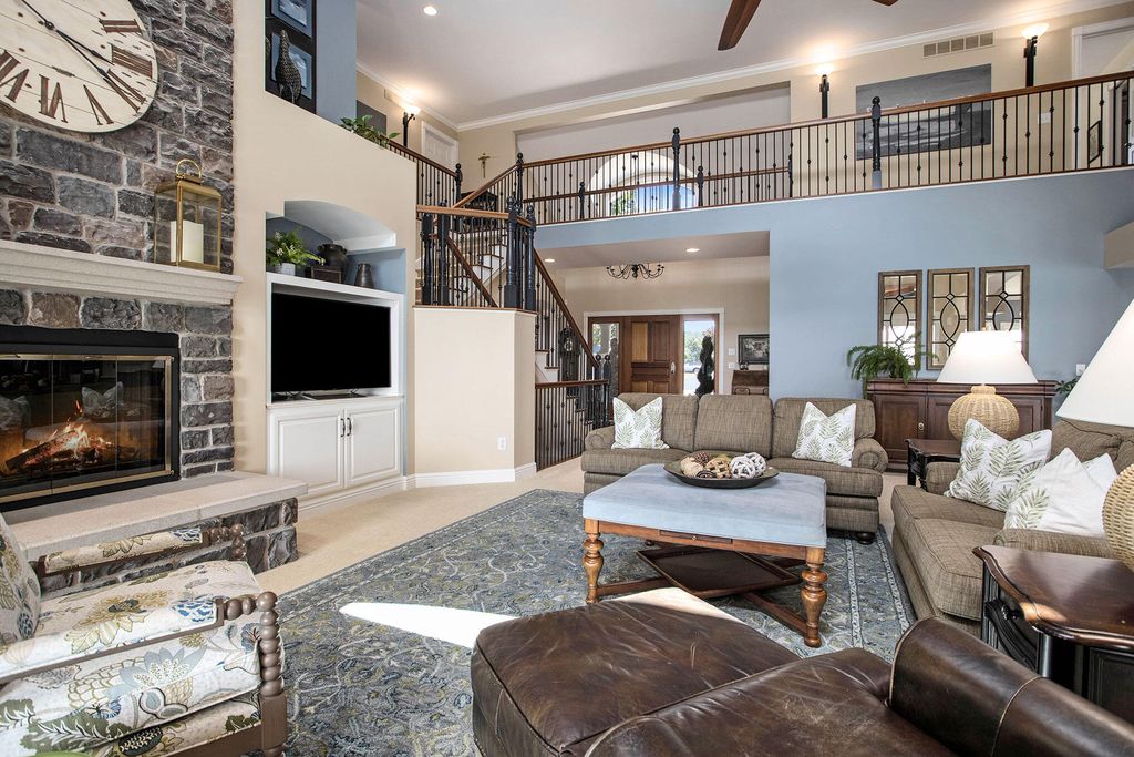 Breathtaking Sunsets and Unparalleled Comfort Premier Lake Home Available for 5.295 Million 9