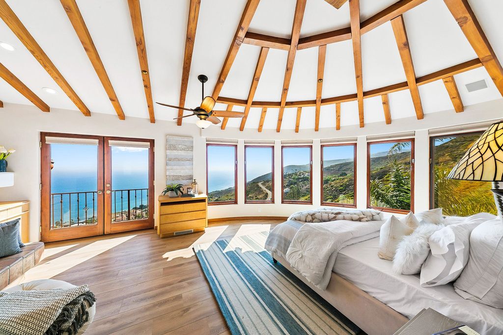 Charming Mediterranean Villa with Panoramic Ocean Views in Malibu Hits the Market for 5.55 Million 10 result