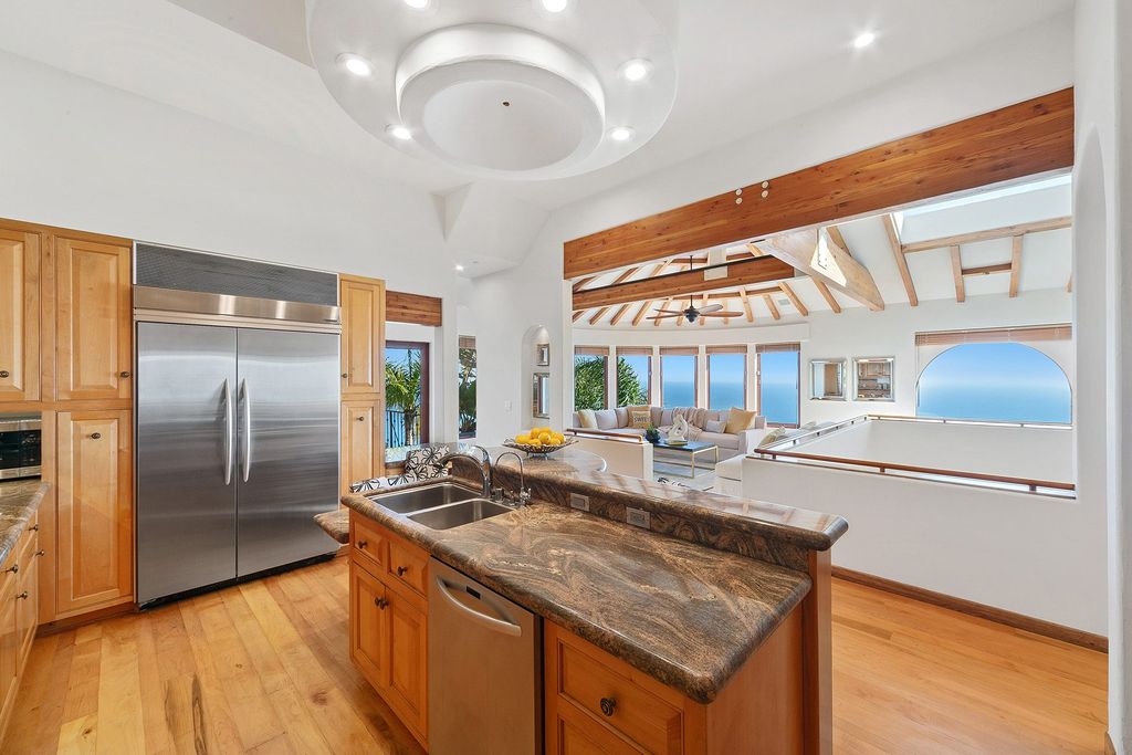 Charming Mediterranean Villa with Panoramic Ocean Views in Malibu Hits the Market for 5.55 Million 15 result