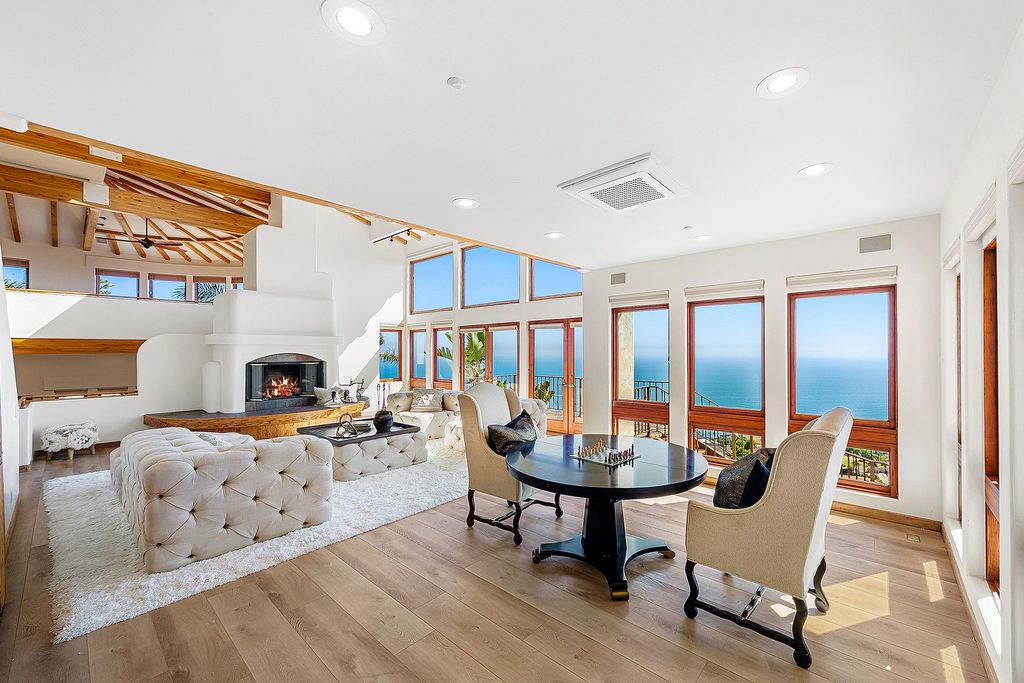Charming Mediterranean Villa with Panoramic Ocean Views in Malibu Hits the Market for 5.55 Million 7 result
