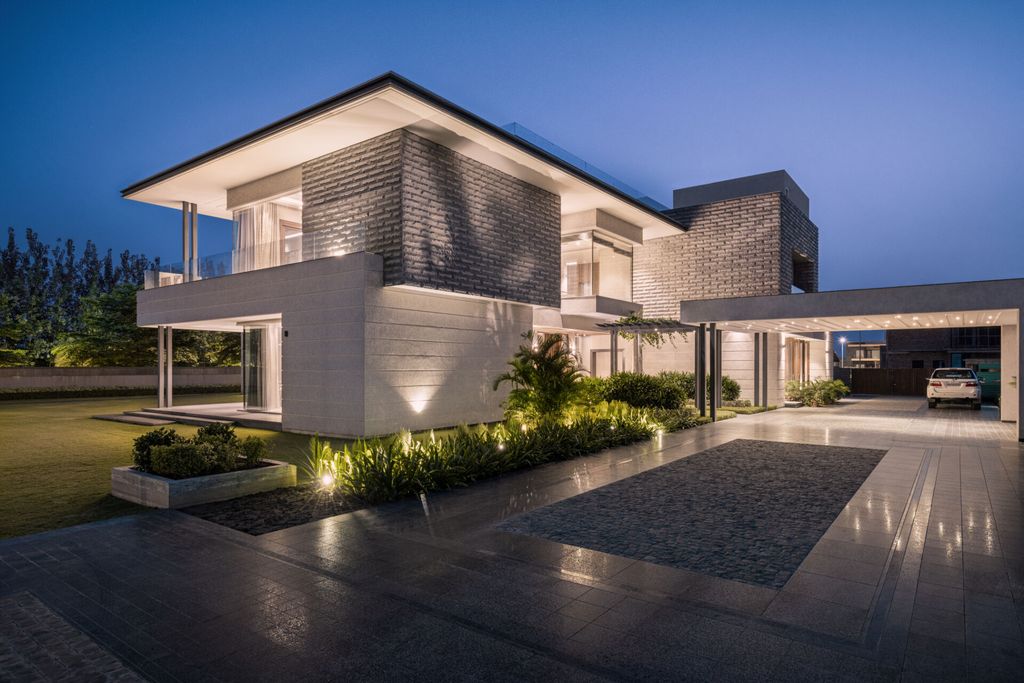 Cove House sustainable retreat by Harkaran Boparai Studio 12
