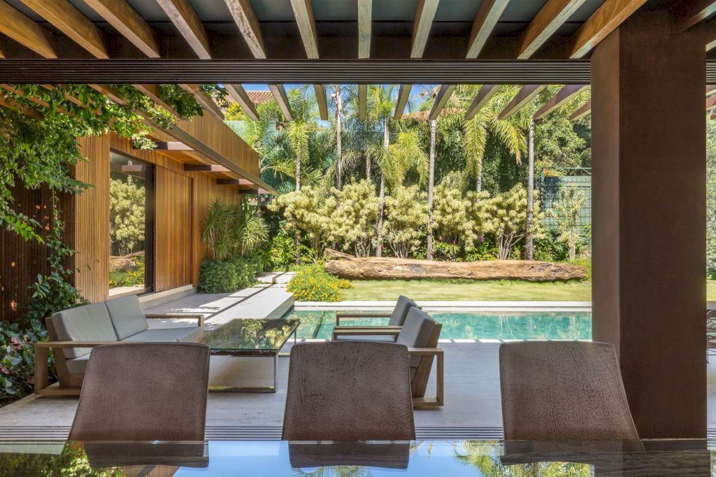 Dezessete House with L shape by Studio Gontijo Arquitetura 12