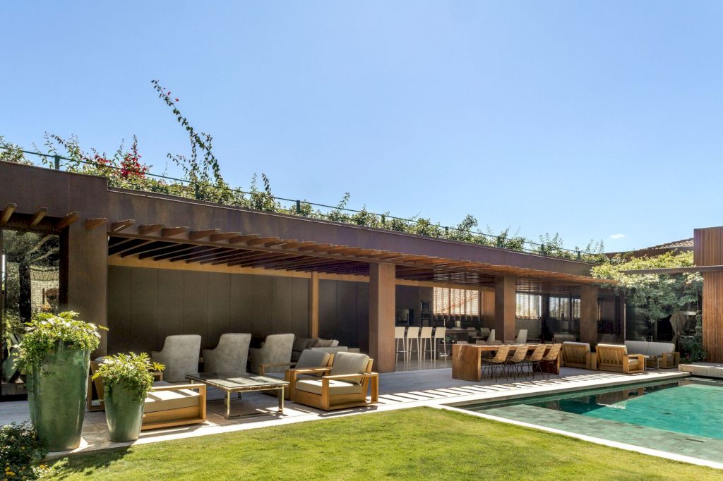 Dezessete House with L shape by Studio Gontijo Arquitetura 3