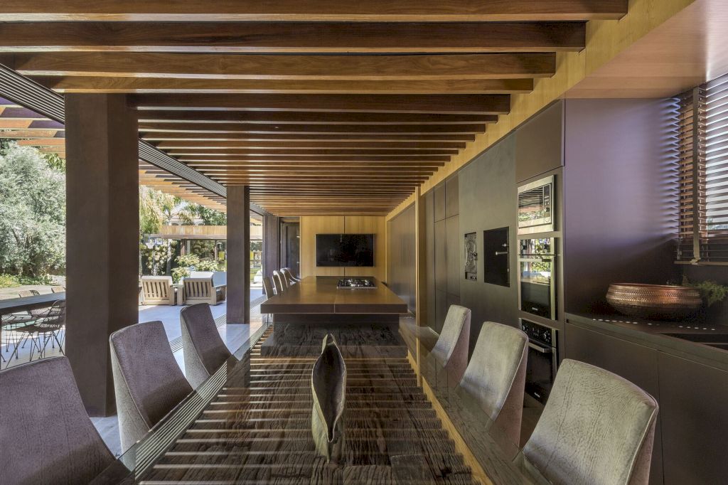 Dezessete House with L shape by Studio Gontijo Arquitetura 8
