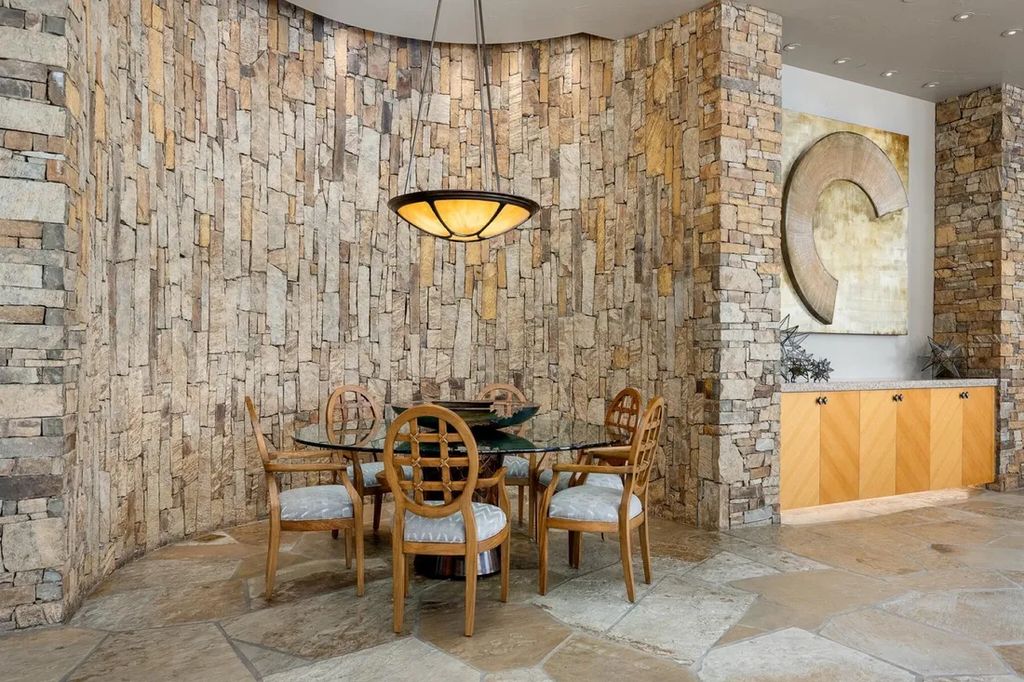 Exclusive Arizona Estate Single Level Home with Stunning Views on Over 22 Acres Asking 15 Million 18