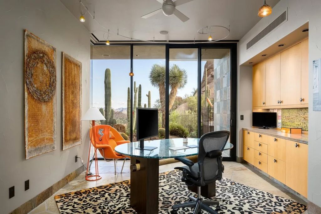 Exclusive Arizona Estate Single Level Home with Stunning Views on Over 22 Acres Asking 15 Million 36