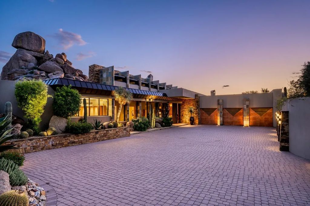Exclusive Arizona Estate Single Level Home with Stunning Views on Over 22 Acres Asking 15 Million 62