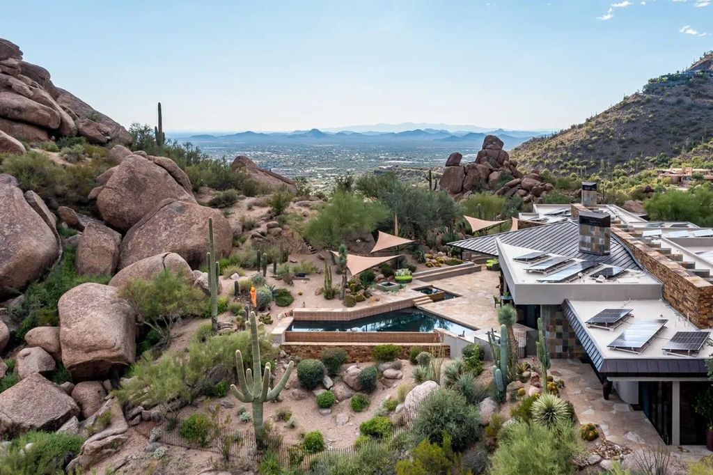 Exclusive Arizona Estate Single Level Home with Stunning Views on Over 22 Acres Asking 15 Million 68