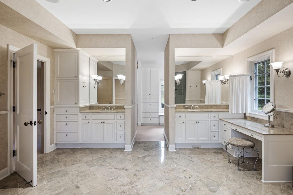 Exquisite Custom Home Privately Set on 2 Acres in Minnesota Listed at 3.8 Million 30