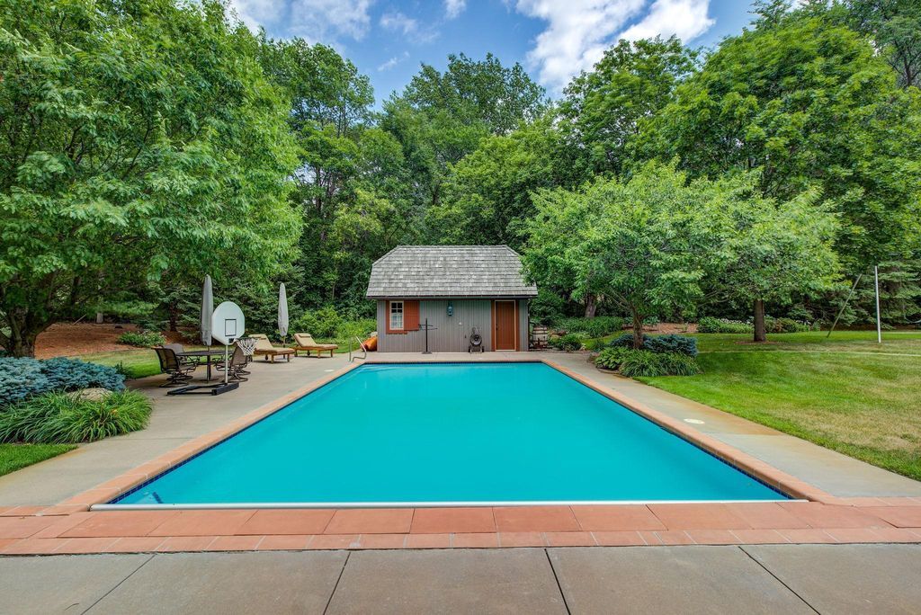 Exquisite Custom Home Privately Set on 2 Acres in Minnesota Listed at 3.8 Million 4