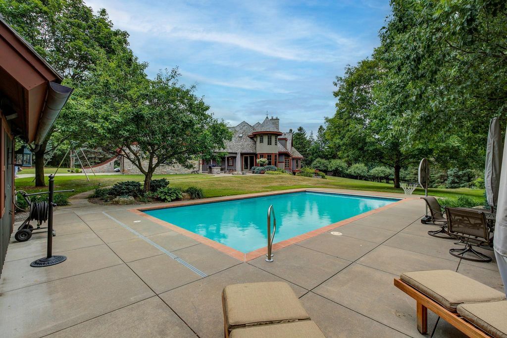 Exquisite Custom Home Privately Set on 2 Acres in Minnesota Listed at 3.8 Million 60