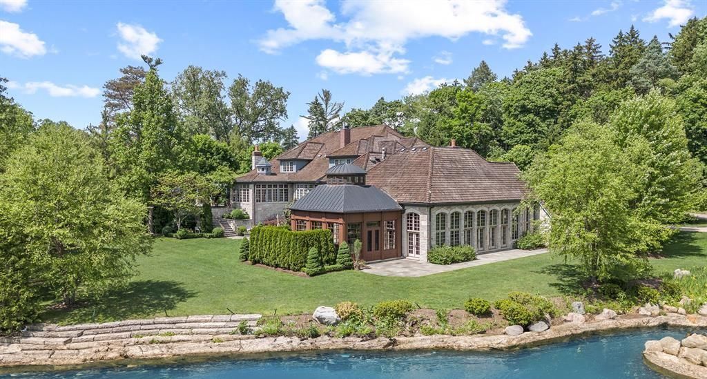 Exquisite Lakefront Estate with Manicured Grounds on Lake Placid for 6.995 Million 2
