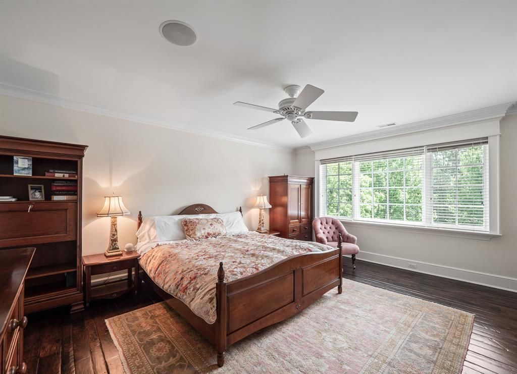 Exquisite Lakefront Estate with Manicured Grounds on Lake Placid for 6.995 Million 29