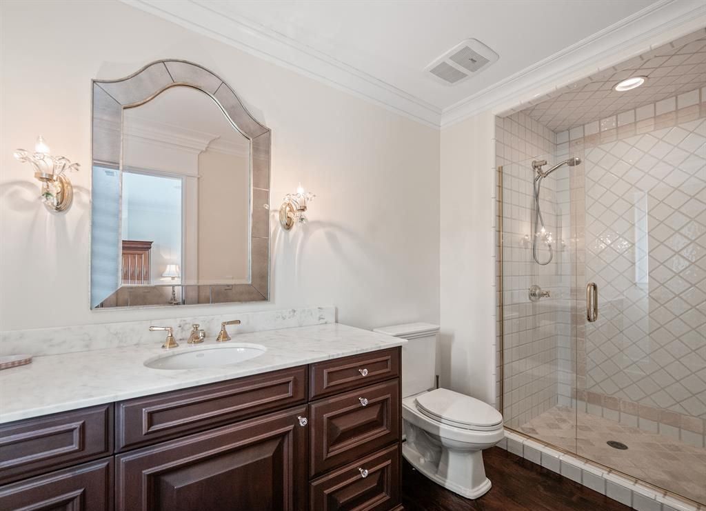 Exquisite Lakefront Estate with Manicured Grounds on Lake Placid for 6.995 Million 30