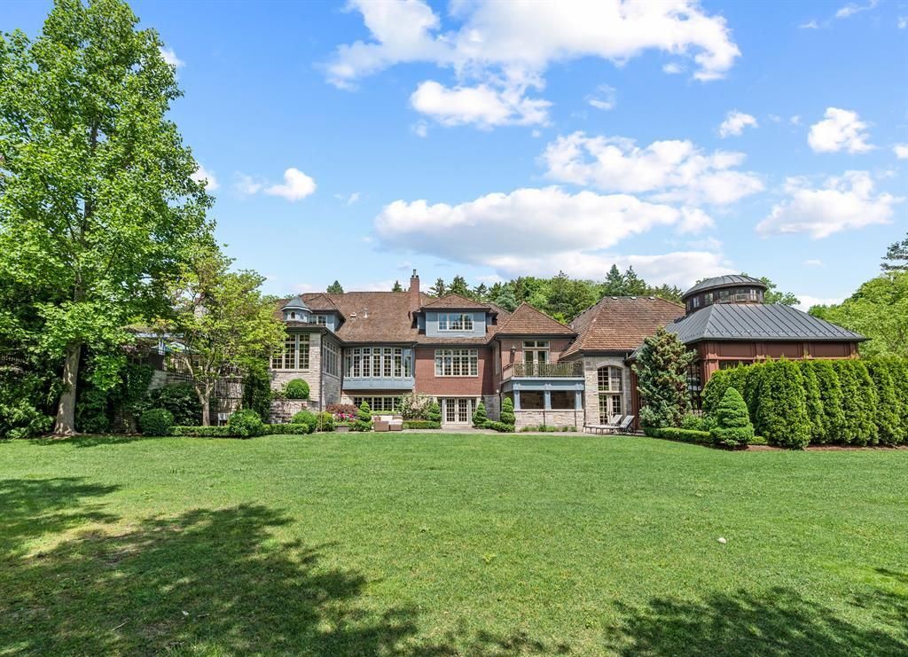 Exquisite Lakefront Estate with Manicured Grounds on Lake Placid for 6.995 Million 51