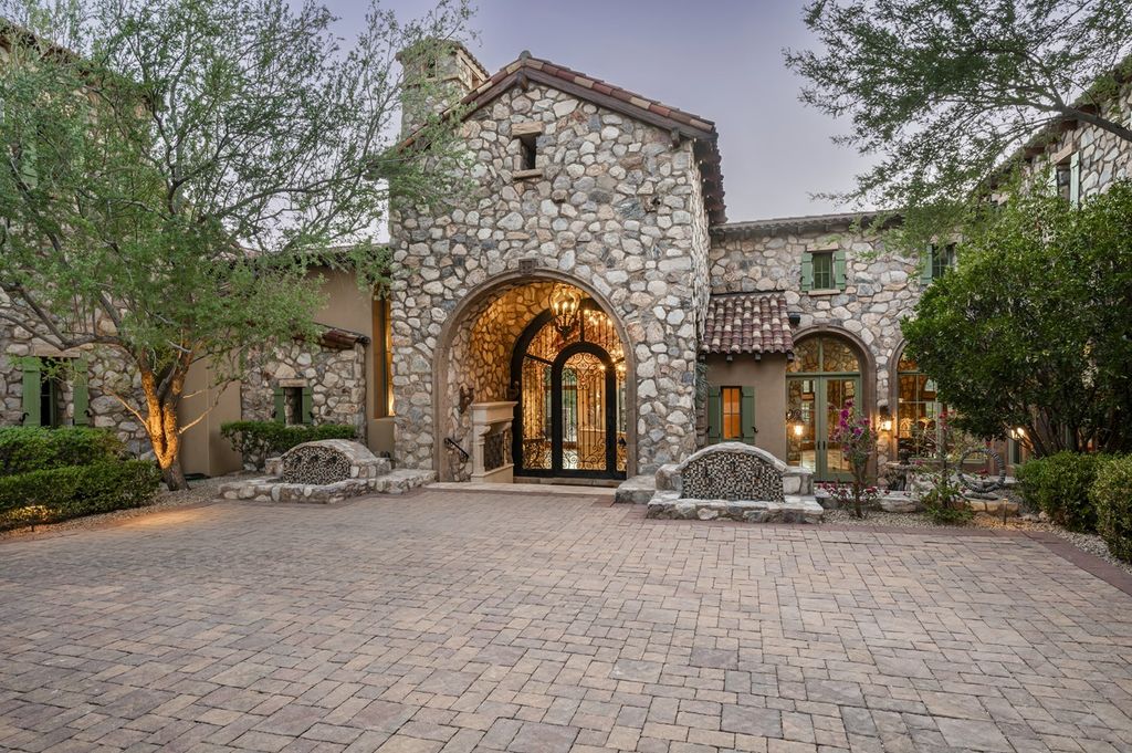 Extraordinary Arizona Estate with Unparalleled Views for 12.975 Million 21