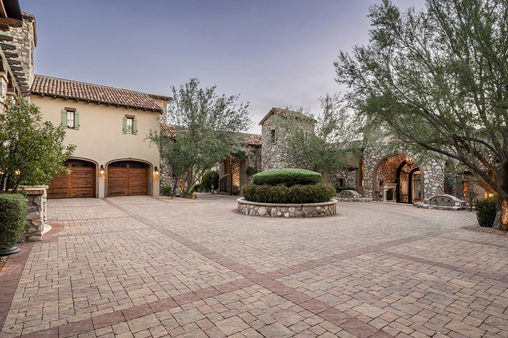 Extraordinary Arizona Estate with Unparalleled Views for 12.975 Million 22