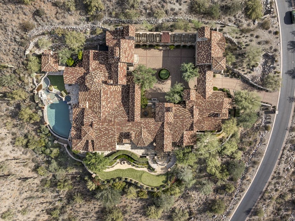 Extraordinary Arizona Estate with Unparalleled Views for 12.975 Million 29