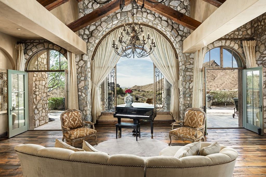 Extraordinary Arizona Estate with Unparalleled Views for 12.975 Million 33