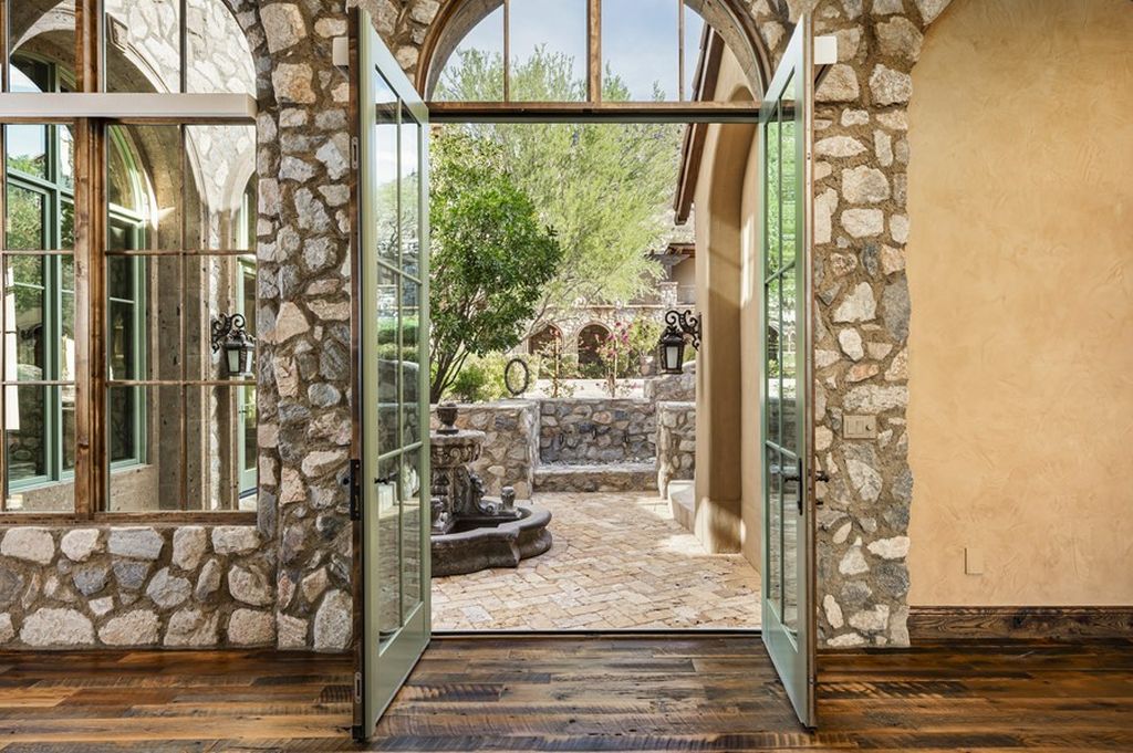 Extraordinary Arizona Estate with Unparalleled Views for 12.975 Million 35