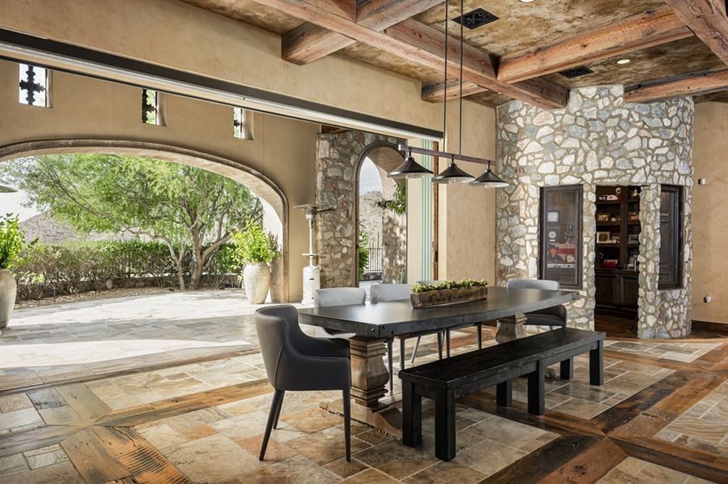 Extraordinary Arizona Estate with Unparalleled Views for 12.975 Million 38