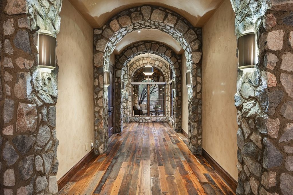 Extraordinary Arizona Estate with Unparalleled Views for 12.975 Million 48