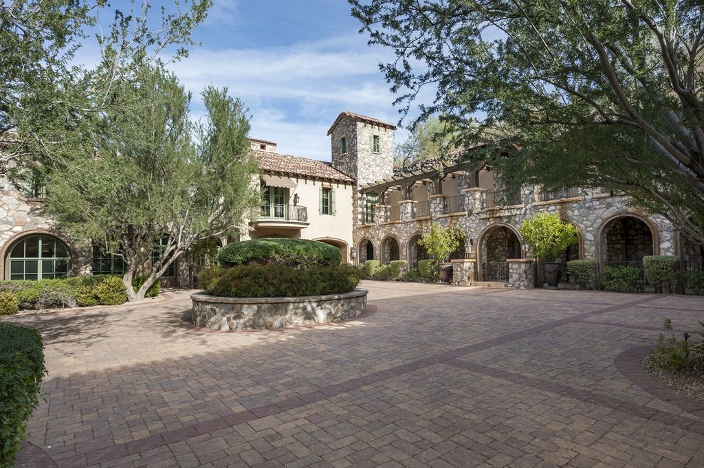Extraordinary Arizona Estate with Unparalleled Views for 12.975 Million 7