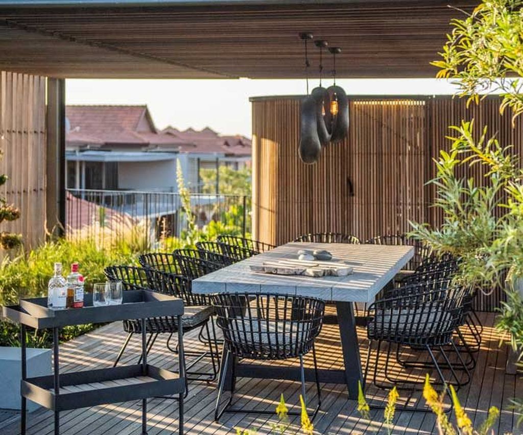 Izinga House 2, Multi-Layered Masterpiece by Bloc Architects