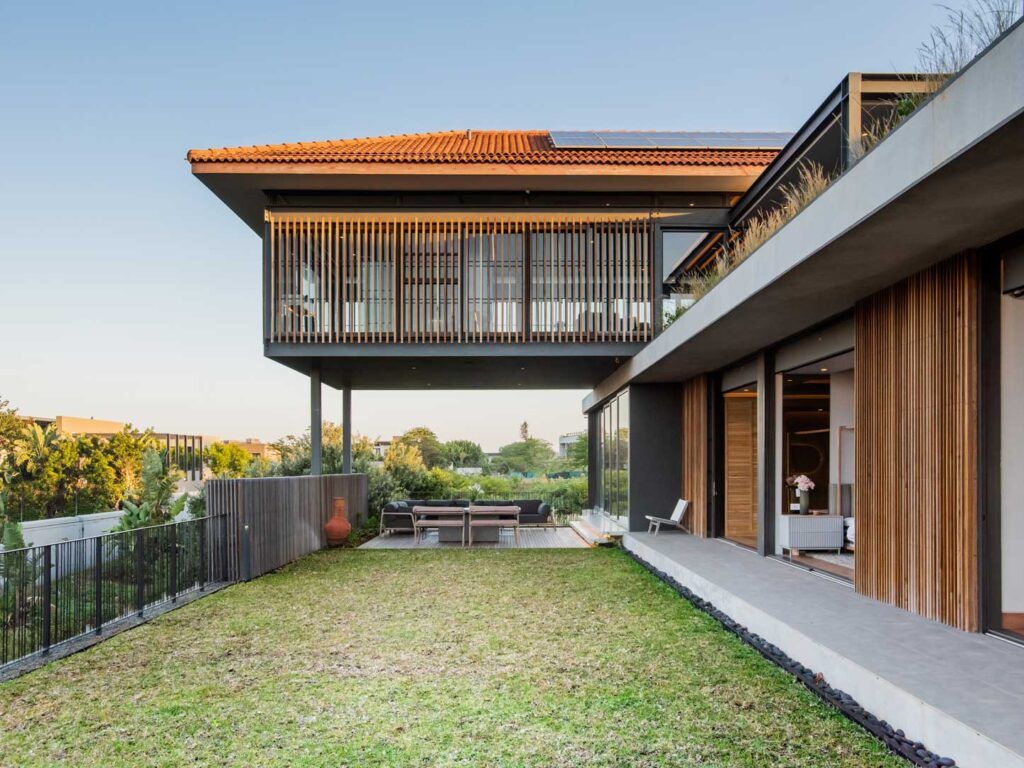 Izinga House 2 Multi Layered Masterpiece by Bloc Architects 15