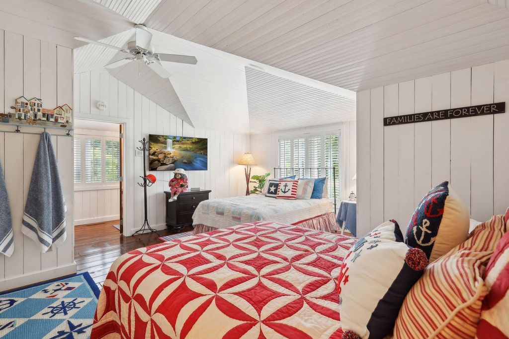 Lake Minnetonka Luxury Enchanting English Inspired Residence for 5.45 Million 20