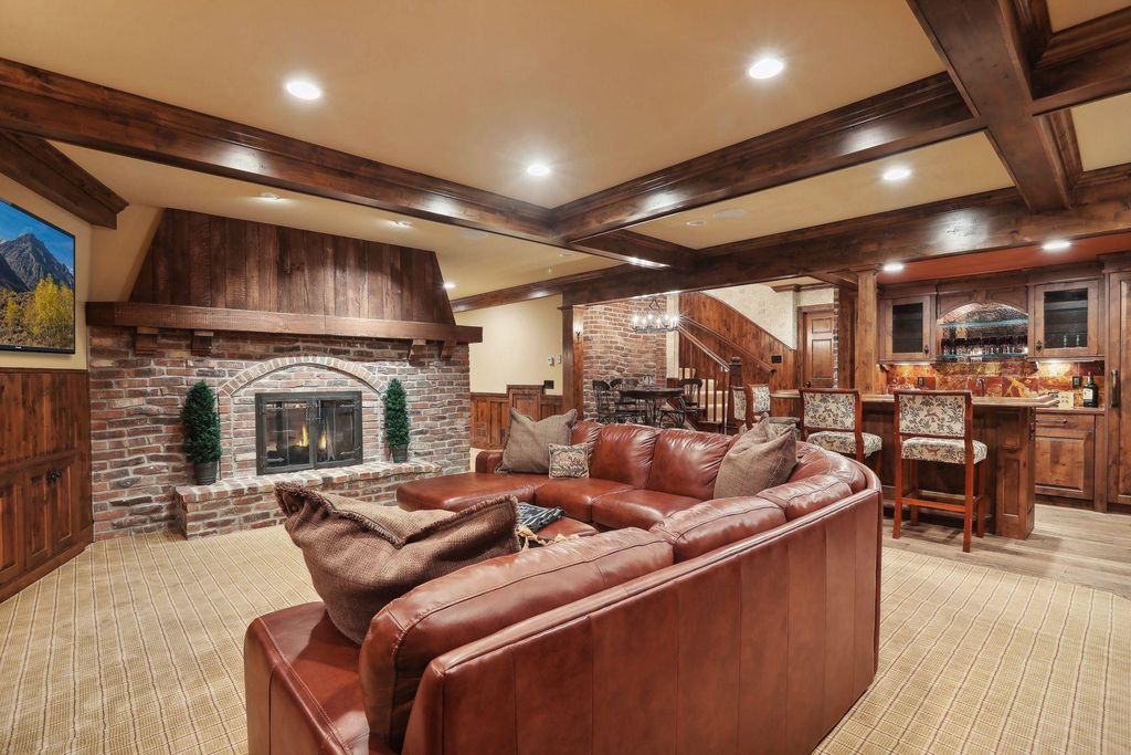 Lake Minnetonka Luxury Enchanting English Inspired Residence for 5.45 Million 27