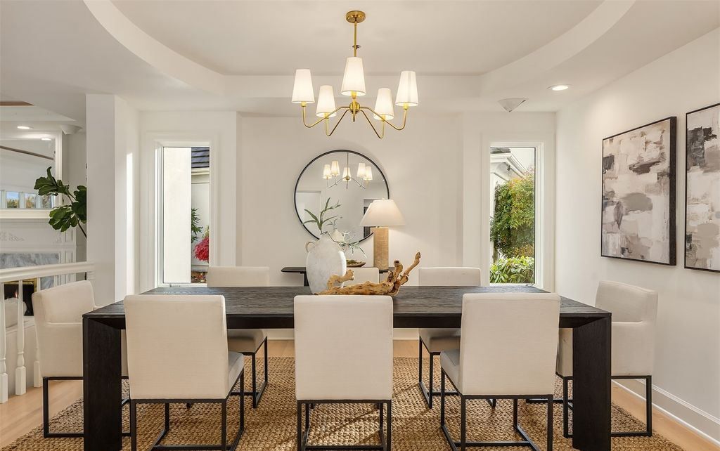 Lakeside Luxury Spectacular Washington Estate with Panoramic Views for 7.498 Million 11