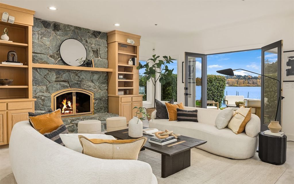 Lakeside Luxury Spectacular Washington Estate with Panoramic Views for 7.498 Million 17