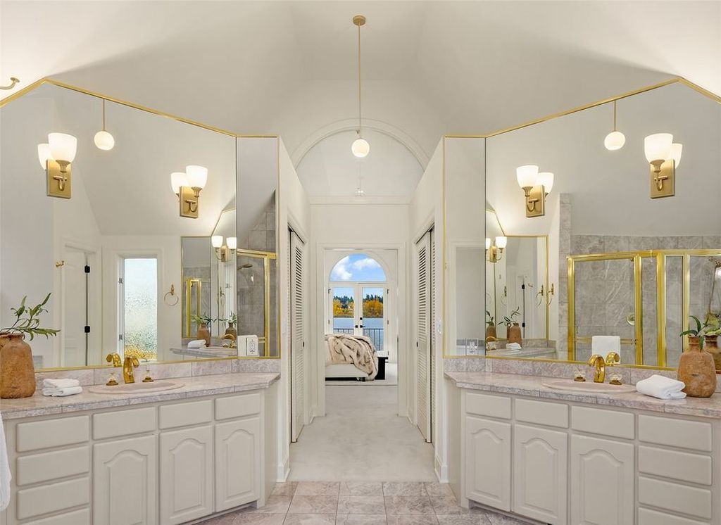 Lakeside Luxury Spectacular Washington Estate with Panoramic Views for 7.498 Million 29
