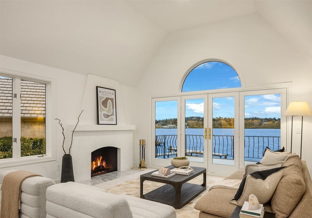 Lakeside Luxury Spectacular Washington Estate with Panoramic Views for 7.498 Million 31