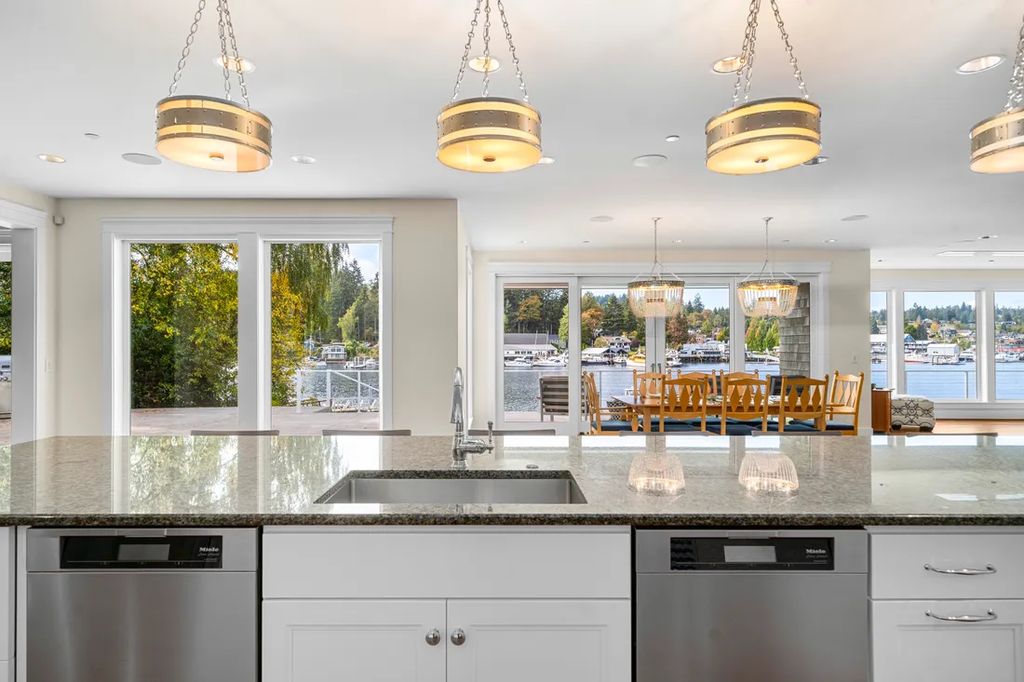 Legacy Waterfront Estate with Deep Water Dock in Gig Harbor for 128 Million 11
