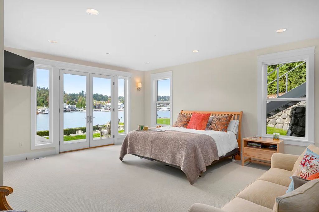 Legacy Waterfront Estate with Deep Water Dock in Gig Harbor for 128 Million 20