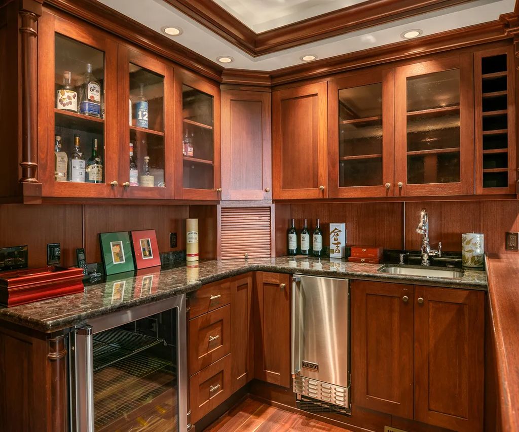 Legacy Waterfront Estate with Deep Water Dock in Gig Harbor for 128 Million 30