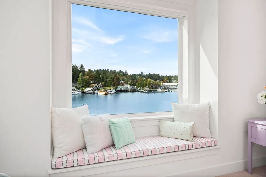 Legacy Waterfront Estate with Deep Water Dock in Gig Harbor for 128 Million 42