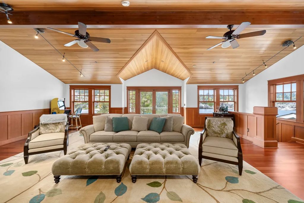 Legacy Waterfront Estate with Deep Water Dock in Gig Harbor for 128 Million 52