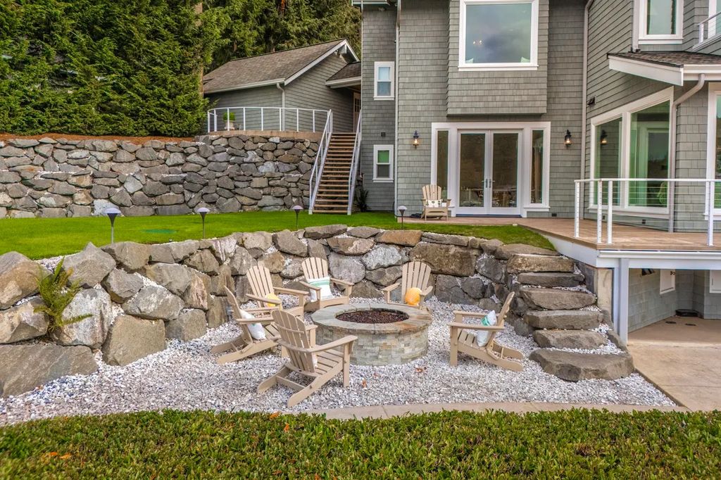 Legacy Waterfront Estate with Deep Water Dock in Gig Harbor for 128 Million 58