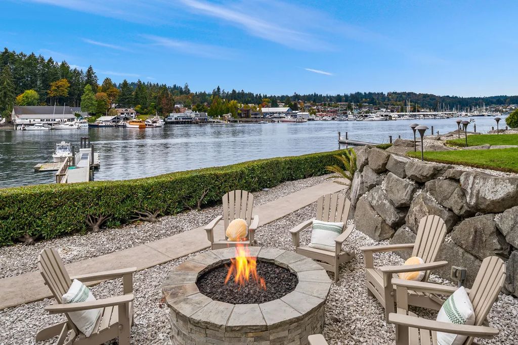 Legacy Waterfront Estate with Deep Water Dock in Gig Harbor for 128 Million 59