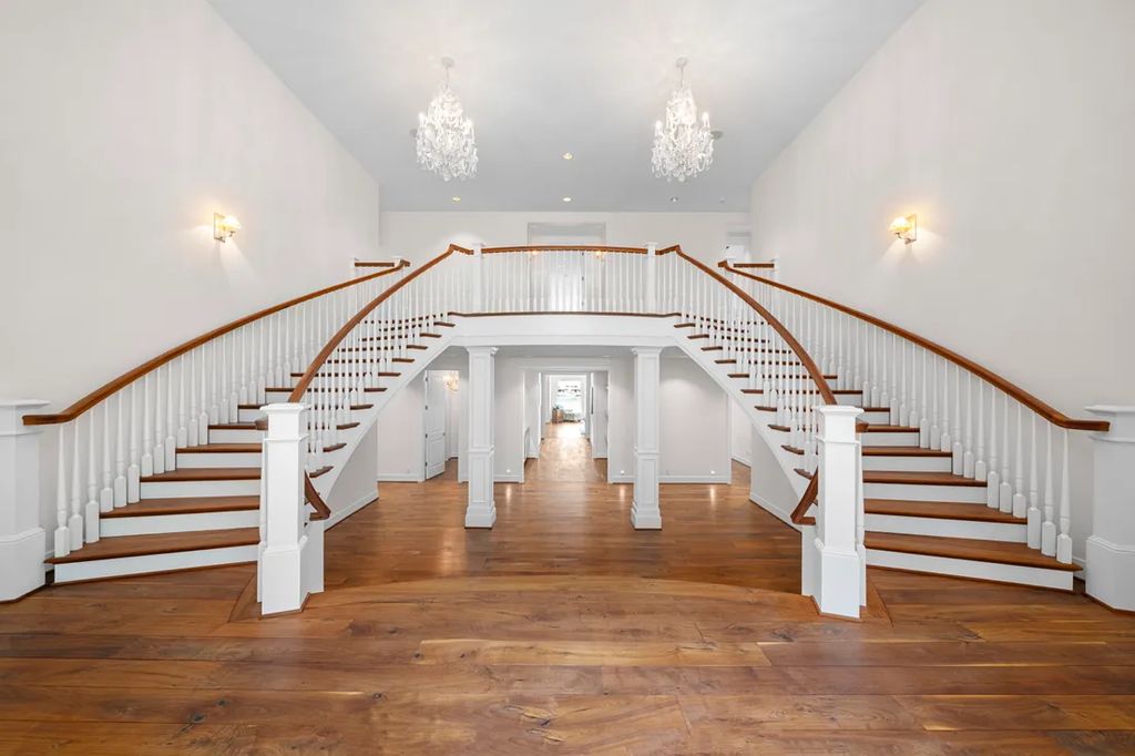Legacy Waterfront Estate with Deep Water Dock in Gig Harbor for 128 Million 6