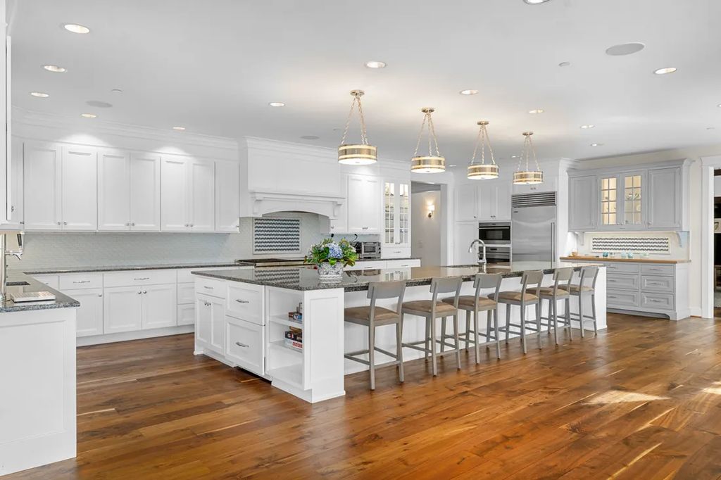 Legacy Waterfront Estate with Deep Water Dock in Gig Harbor for 128 Million 9