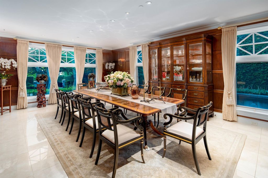 Luxurious Mansion with Breathtaking Mountain and Ocean Views in Canada Listed for C22.68 Million 10