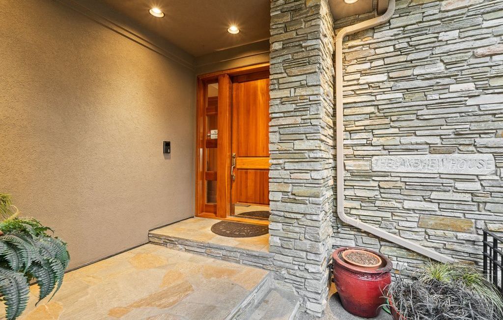 Modern Elegance Defined The Lakeview House in Oregon Offering Unmatched Design for 4.999 Million 10