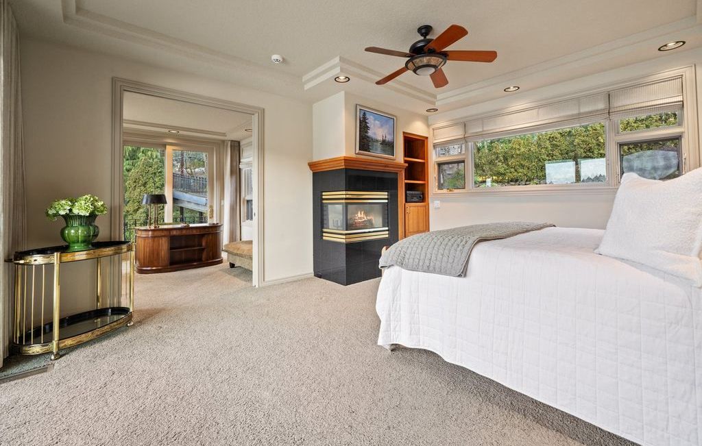 Modern Elegance Defined The Lakeview House in Oregon Offering Unmatched Design for 4.999 Million 27