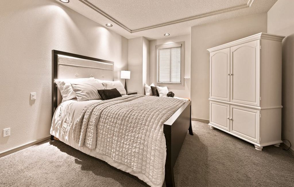 Modern Elegance Defined The Lakeview House in Oregon Offering Unmatched Design for 4.999 Million 33